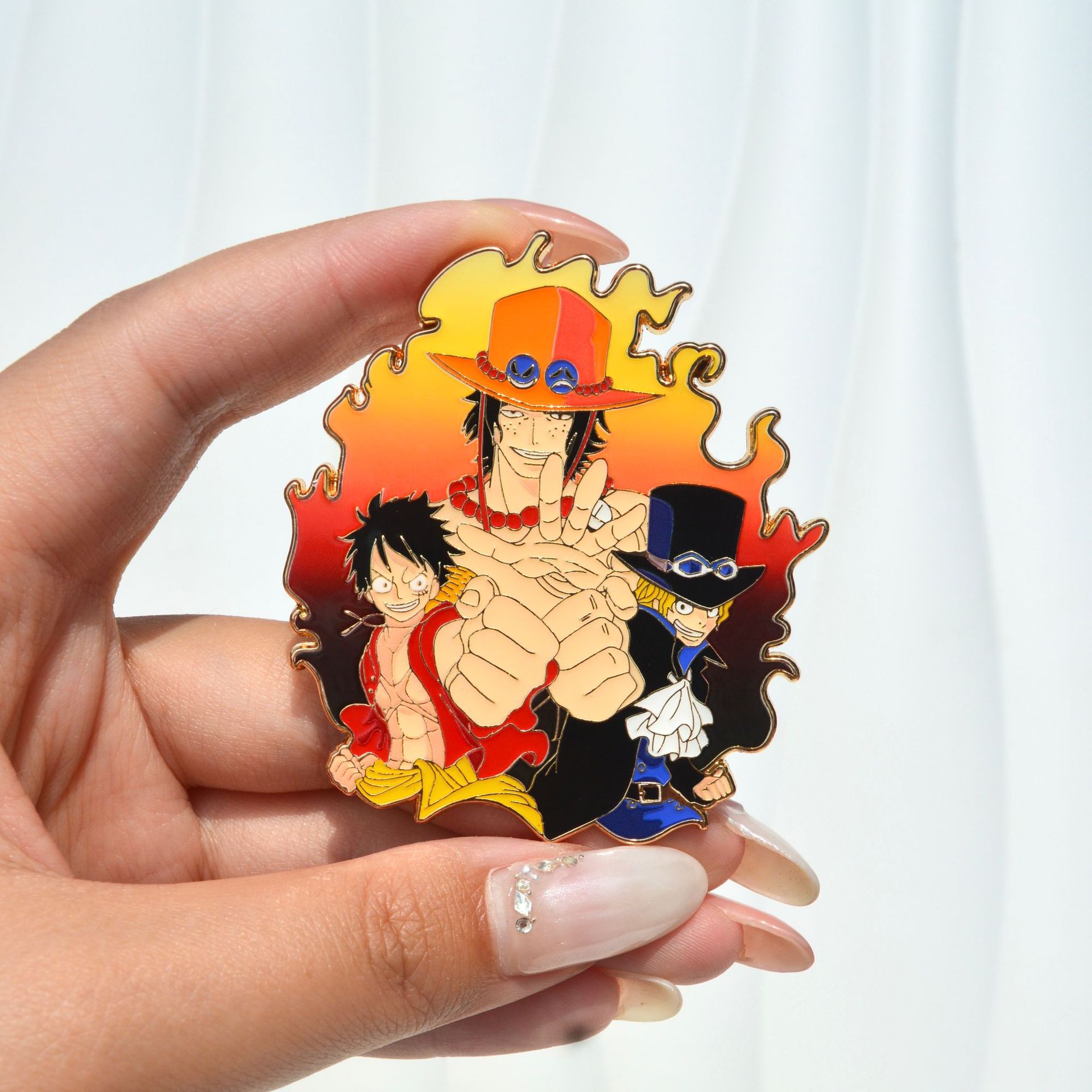 Anime Cosplay Luffy - エース・ルフィ・サボ エナメルピンバッジ アニメ ワンピース メタルバッジ 漫画ブローチ