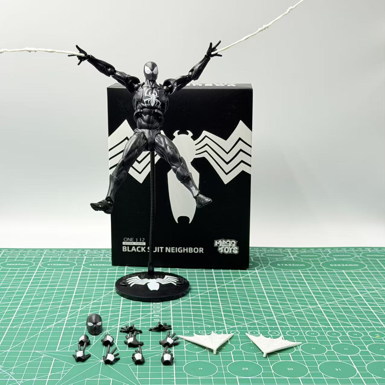 Good Smile Company Figma - バンダイ シンビオート スパイダーマン ブラックベノムスーツ フル可動ジョイント アクションフィギュア